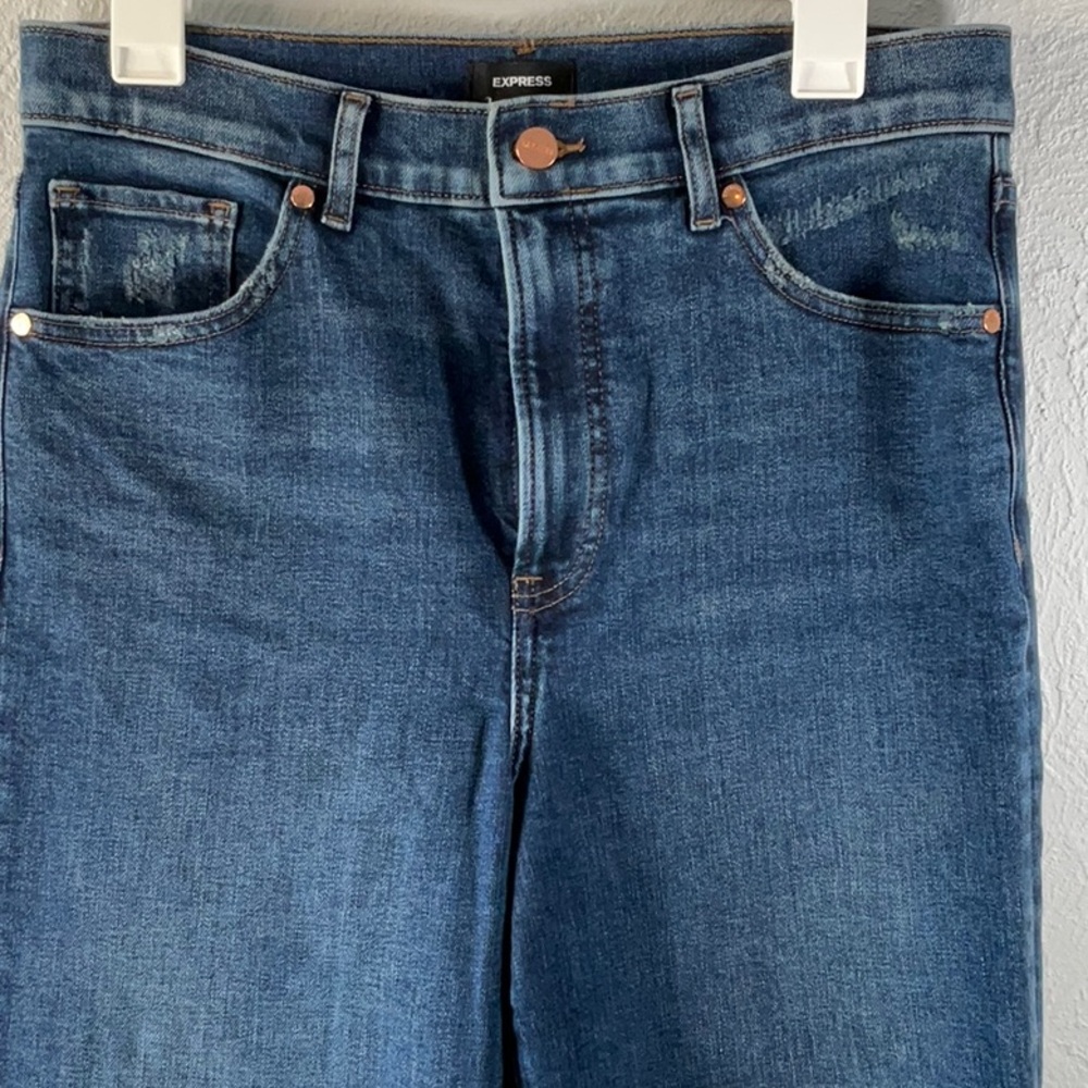 Express Modern Straight Super High Rise Jeans - Picture 3 of 6